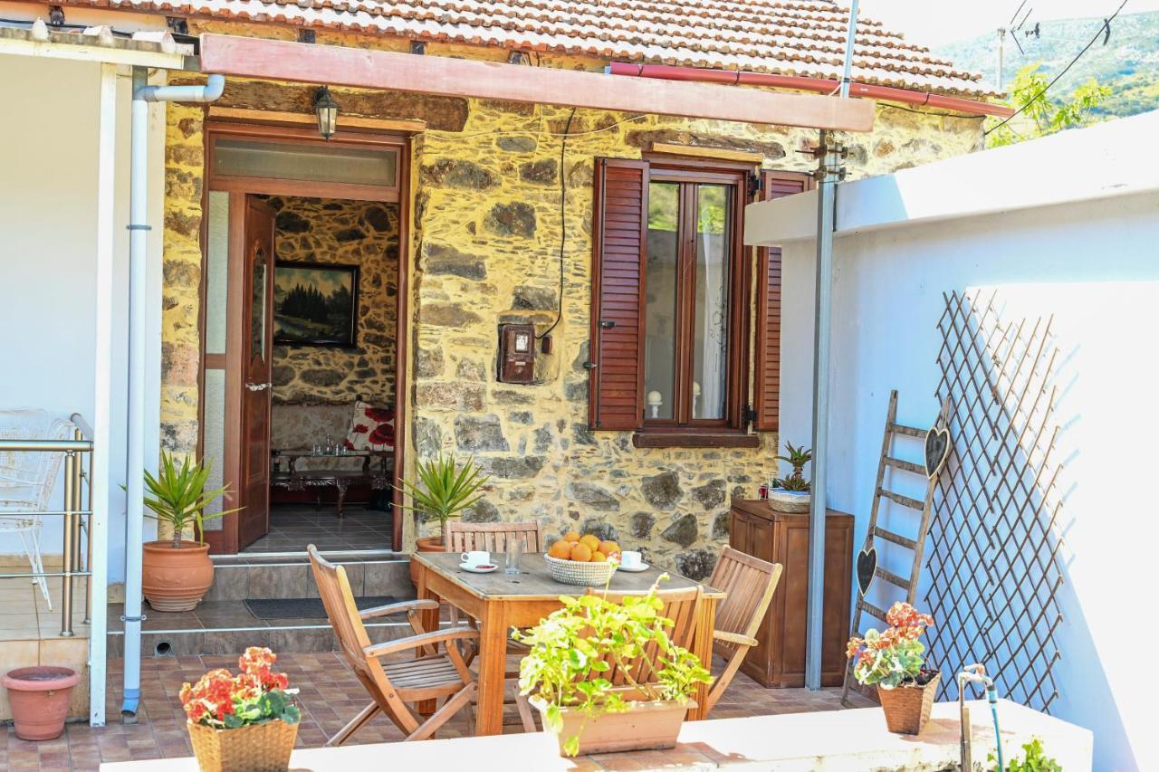 Stone House For Relaxation In Elos Kíssamos Exterior foto